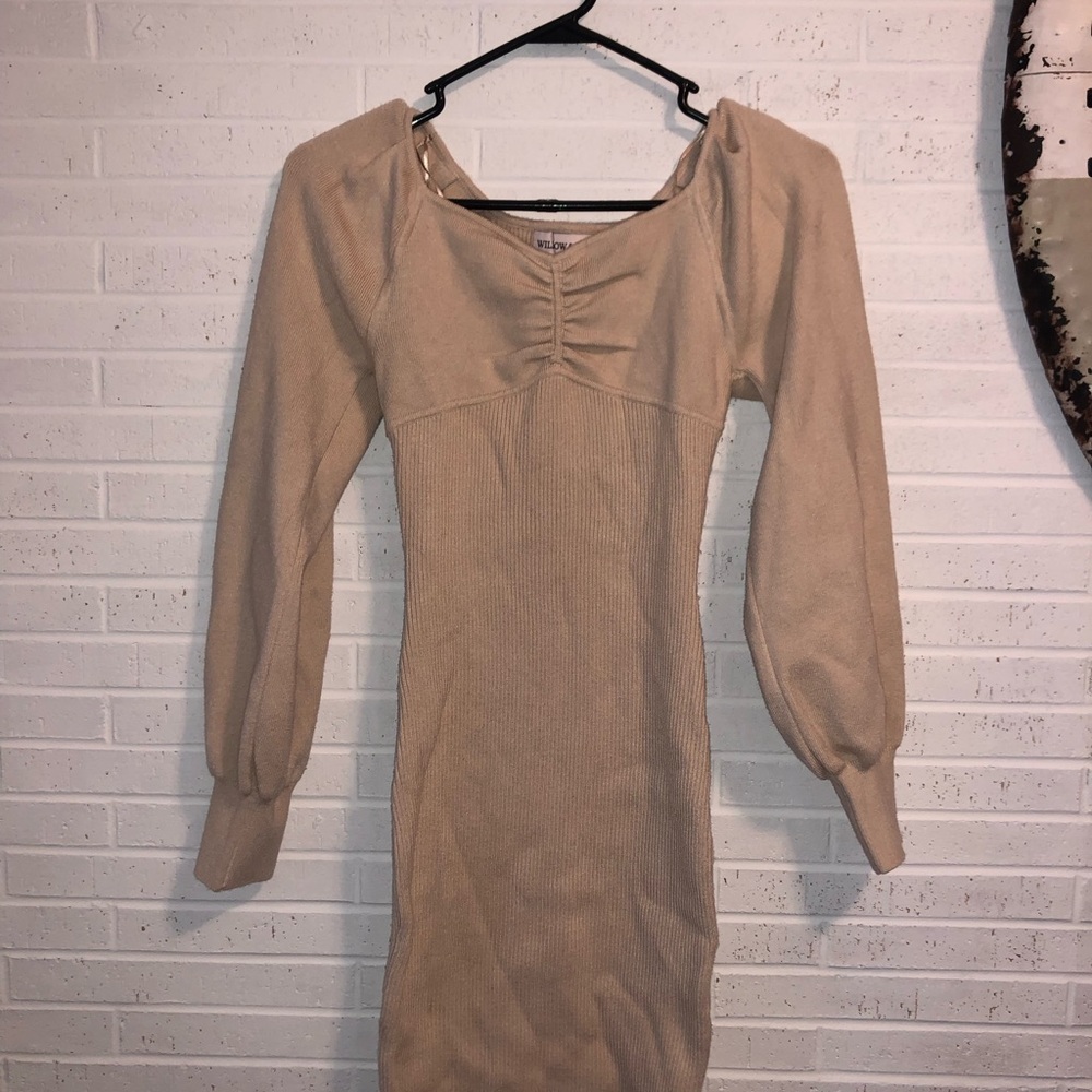Elegant Tan Long-Sleeve Dress